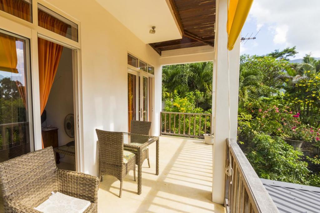 La Batie Selfcatering Apartment Beau Vallon  Exterior photo